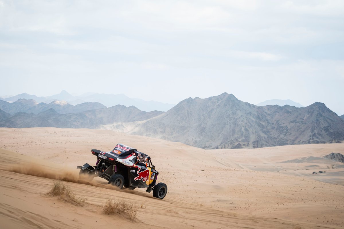 #301 Red Bull Off-Road Team USA: Cristina Gutierrez, Francois Cazalet