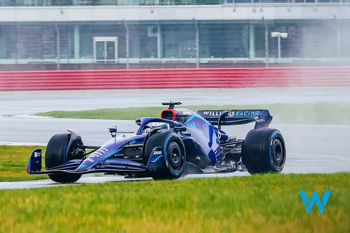 Williams FW44