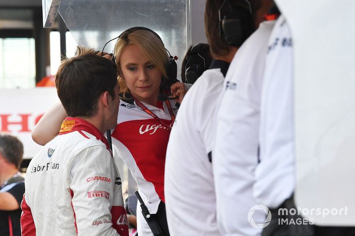 Charles Leclerc, Sauber y Ruth Buscombe, Sauber