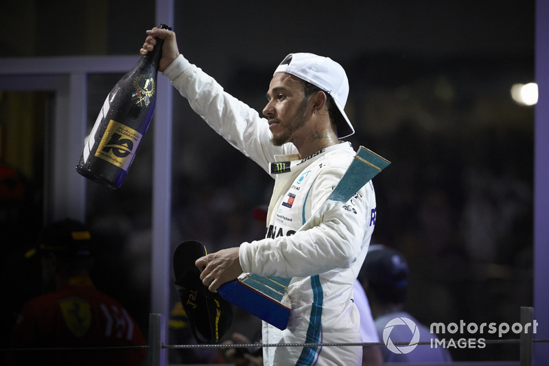 Podio: ganador de la carrera Lewis Hamilton, Mercedes AMG F1