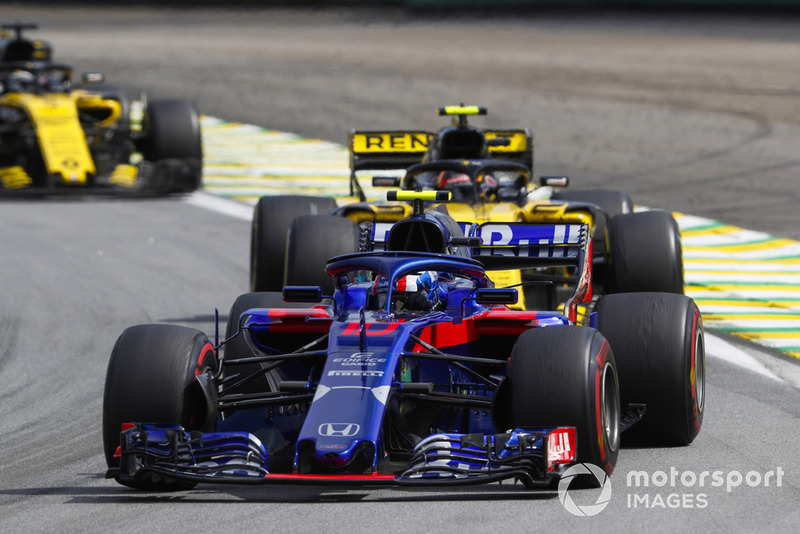 Pierre Gasly, Scuderia Toro Rosso STR13, Carlos Sainz Jr., Renault Sport F1 Team R.S. 18, Nico Hulkenberg, Renault Sport F1 Team R.S. 18