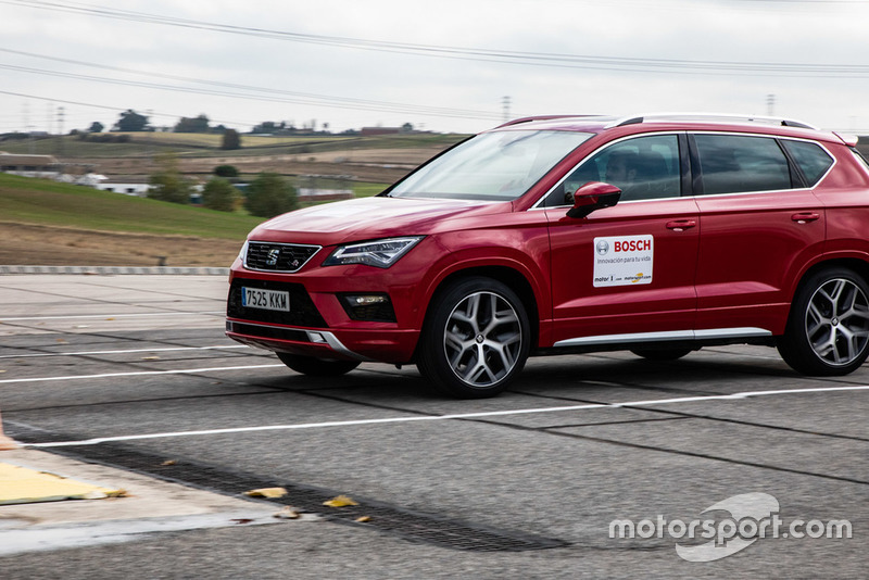 II Curso de Conducción y Nuevas Tecnologías BOSCH - Motor1.com España - Motorsport.com