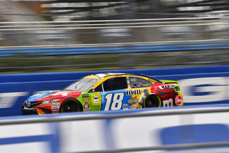 Kyle Busch, Joe Gibbs Racing, Toyota Camry M&M's