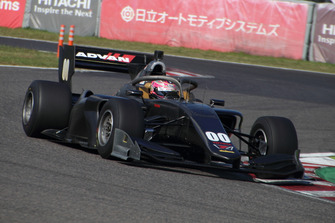 大嶋和也(#00 トヨタ開発車両)