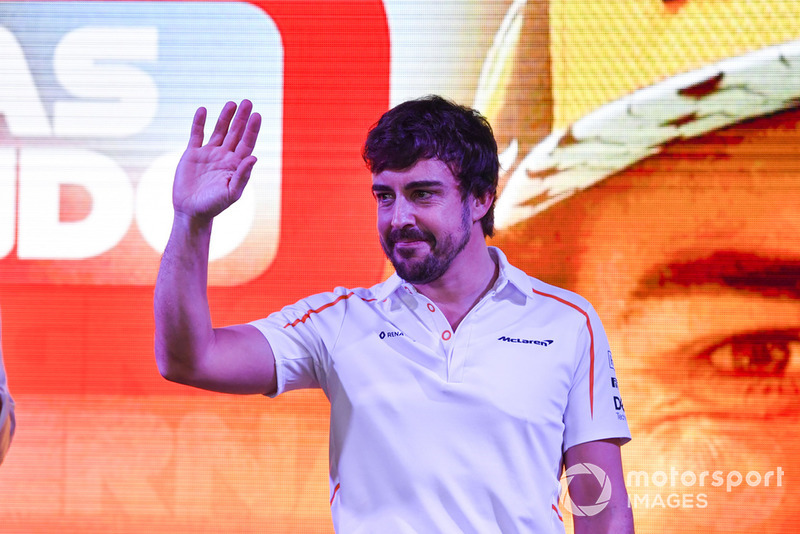 Fernando Alonso, McLaren says goodbye to the fans