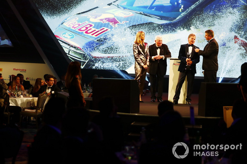 Malcolm Wilson con il "Rally Car of the Year award"