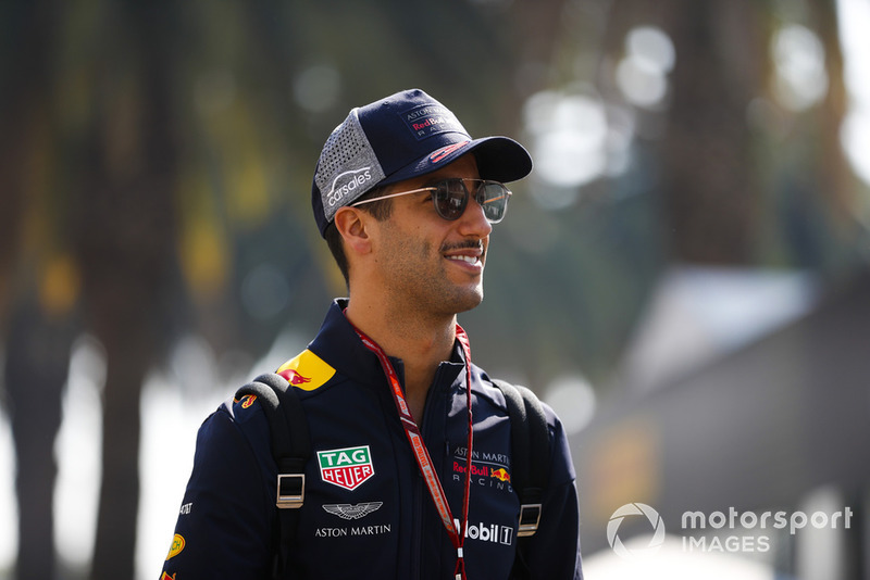 “Até hoje, as largadas foram boas durante todo o fim de semana, nas simulações. As coisas acontecem no domingo e não tenho mais explicações. O carro... eu deixarei Gasly guiá-lo. Para mim já chega.”