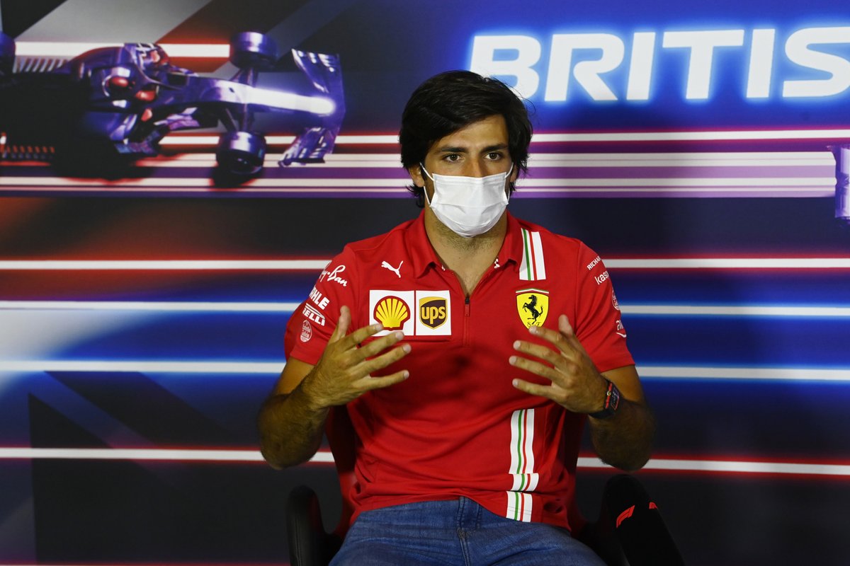Carlos Sainz Jr., Ferrari, en la conferencia de prensa