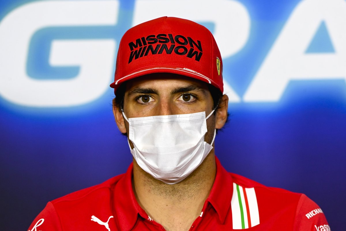 Carlos Sainz Jr., Ferrari en la conferencia de prensa