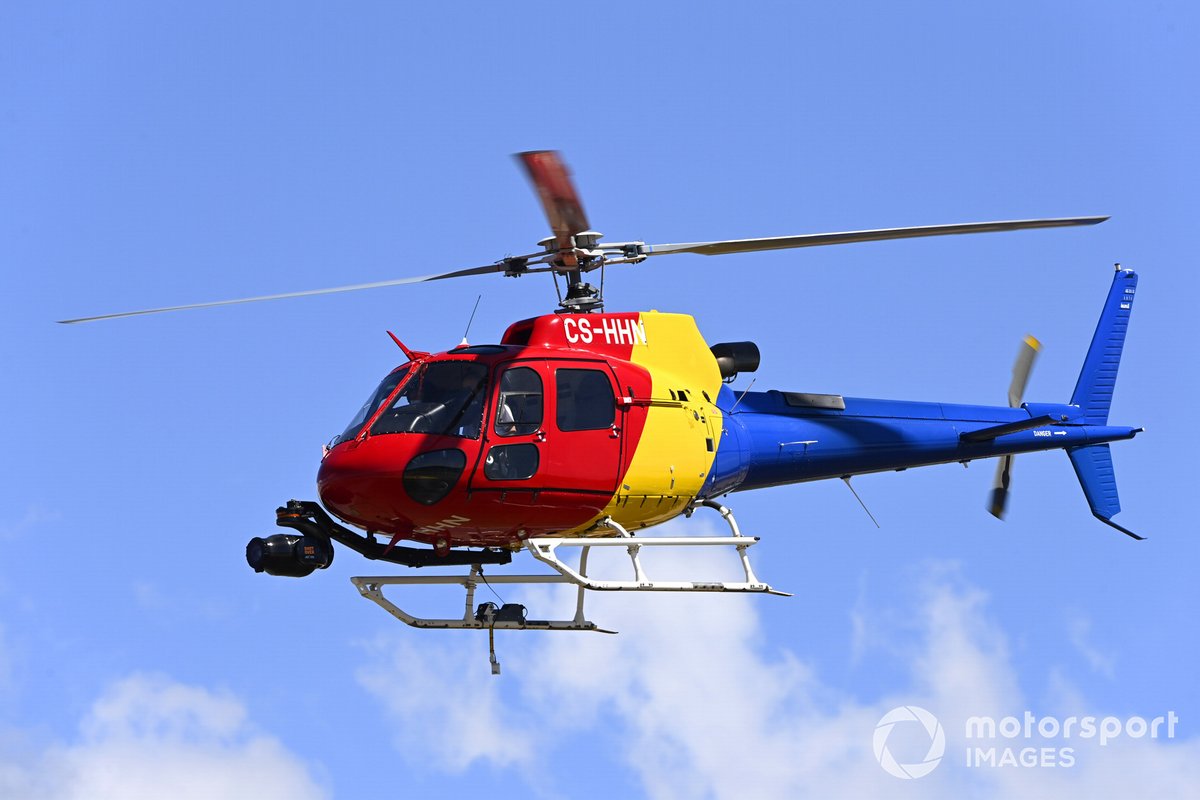 Un helicóptero AS 350B3 Ecureuil