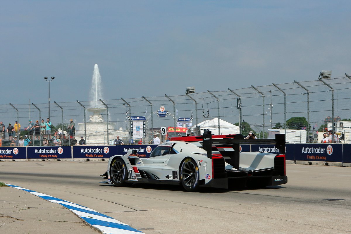 #01 Chip Ganassi Racing Cadillac DPi: Renger van der Zande, Kevin Magnussen