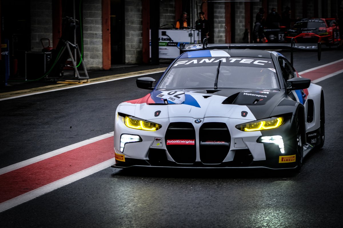 #82 BMW Motorsport BMW M4 GT3