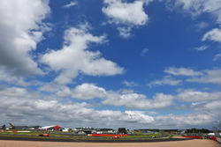 Daniel Ricciardo, Red Bull Racing RB12 leads Kimi Raikkonen, Ferrari SF16-H