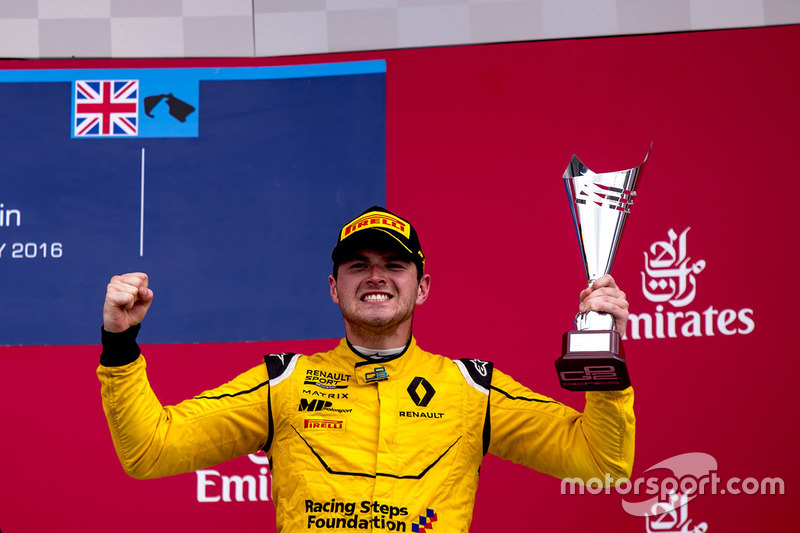 Подіум: третє місце - Олівер Роуленд, MP Motorsport