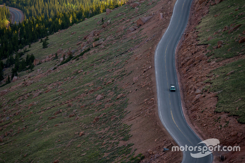#326 BMW E30: Timothy Hardy