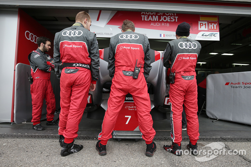 #7 Audi Sport Team Joest Audi R18: Marcel Fässler, Andre Lotterer, Benoit Tréluyer