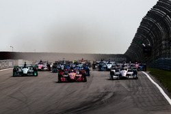 Départ : Scott Dixon, Chip Ganassi Racing Chevrolet, en pole