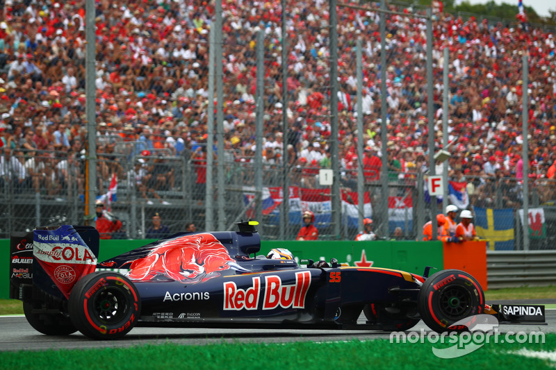 Carlos Sainz Jr., Scuderia Toro Rosso STR11