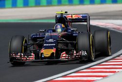 Carlos Sainz, Scuderia Toro Rosso