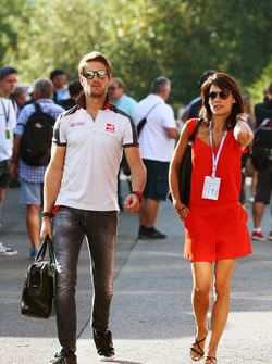 Romain Grosjean, Haas F1 Team avec sa femme Marion Jolles Grosjean