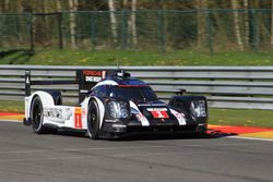 #1 Porsche Team Porsche 919 Hybrid: Timo Bernhard, Mark Webber, Brendon Hartley