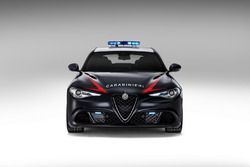 Alfo Romeo Giulia Quadrifoglio Carabinieri