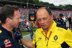 Christian Horner, Red Bull Racing, Teamchef; Frederic Vasseur, Renault Sport F1 Team, Renndirektor