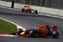 Max Verstappen, Red Bull Racing RB12 leads Daniel Ricciardo, Red Bull Racing RB12