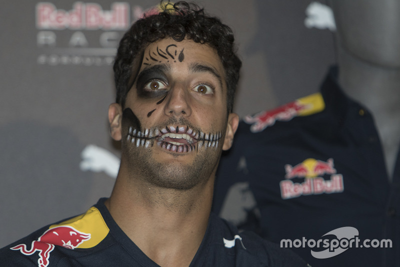 Даніель Ріккардо, Red Bull Racing, уособлював череп