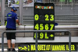 Le panneau pour Valentino Rossi, Yamaha Factory Racing