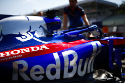 The car of Brendon Hartley, Toro Rosso STR13