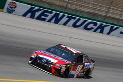 Kyle Busch, Joe Gibbs Racing, Toyota Camry Snickers Intense