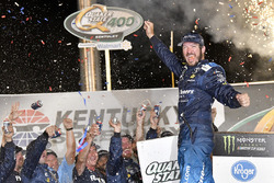 Martin Truex Jr., Furniture Row Racing, Toyota Camry Auto-Owners Insurance
