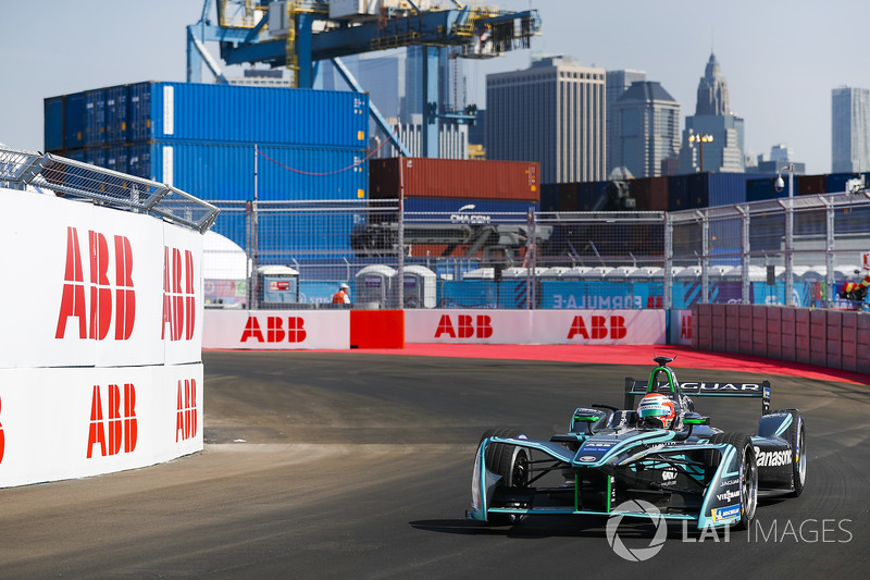 Nelson Piquet Jr., Jaguar Racing