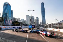 Felix Rosenqvist, Mahindra Racing, spins at the start of the race