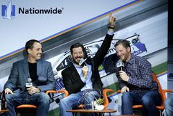 Martin Truex Jr., Furniture Row Racing, Dale Earnhardt Jr., Hendrick Motorsports