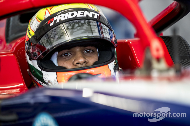 Arjun Maini, Trident