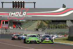 Partenza: Diego Bertonelli, Dinamic Motorsport ed Enrico Fulgenzi, Ghinzani Arco Motorsport