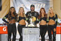Yarış galibi Martin Truex Jr., Furniture Row Racing Toyota