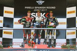 Podium: Markus Reiterberger, Van Zon Remeha BMW, Illia Mykhalchyk, Kawasaki, Toprak Razgatlioglu, Ka