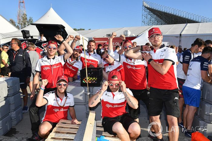 Sauber en la carrera de balsas