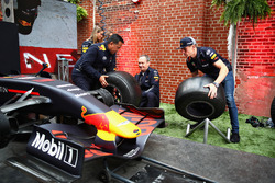 Макс Ферстаппен, Red Bull Racing, Пол Монахан и Дэвид Цурусаки