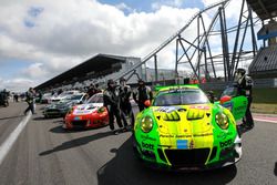 #912 Manthey Racing Porsche 991 GT3-R: Richard Lietz, Frédéric Makowiecki