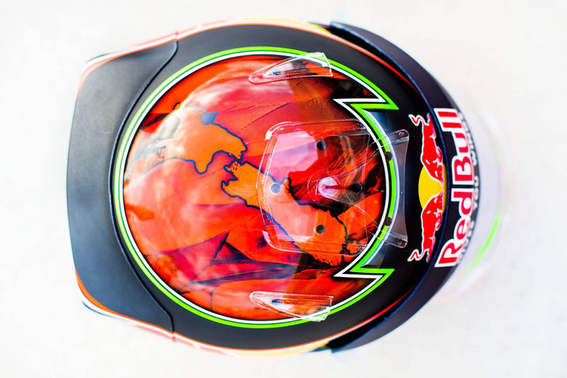 The helmet of Brendon Hartley, Scuderia Toro Rosso