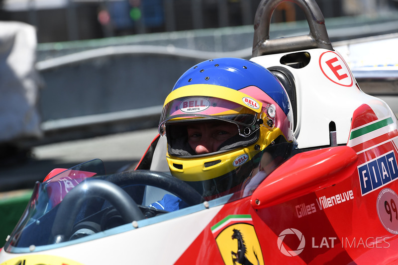 Jacques Villeneuve, pilota el Ferrari 312 T3 con el que su padre ganó el GP de Canadá de 1978