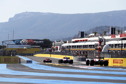 Max Verstappen, Red Bull Racing RB14, Esteban Ocon, Force India VJM11, Kimi Raikkonen, Ferrari SF71H