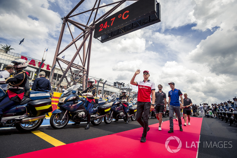 Marcus Ericsson, Sauber on the drivers parade