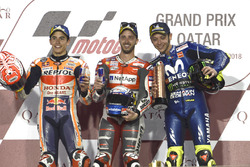 Podium: segundo, Marc Marquez, Repsol Honda Team, Ganador, Andrea Dovizioso, Ducati Team, tercero, Valentino Rossi, Yamaha Factory Racing