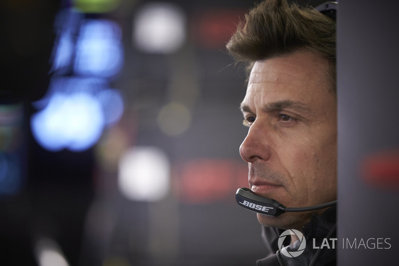Toto Wolff: "É um resultado ruim para nós. Eu tenho que colocar isso assim. É uma pista forte para nós, mas durante todo o final de semana cometemos pequenos erros, desde o início. O único sentimento que tenho é que temos que acordar.”