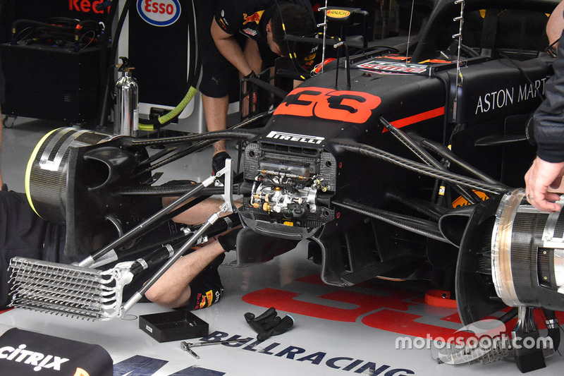 Детали передней части Red Bull RB14